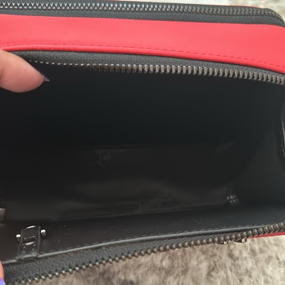 Structured mickey mouse purse from the Disney Store - NO STRAP - Picture 3 of 6